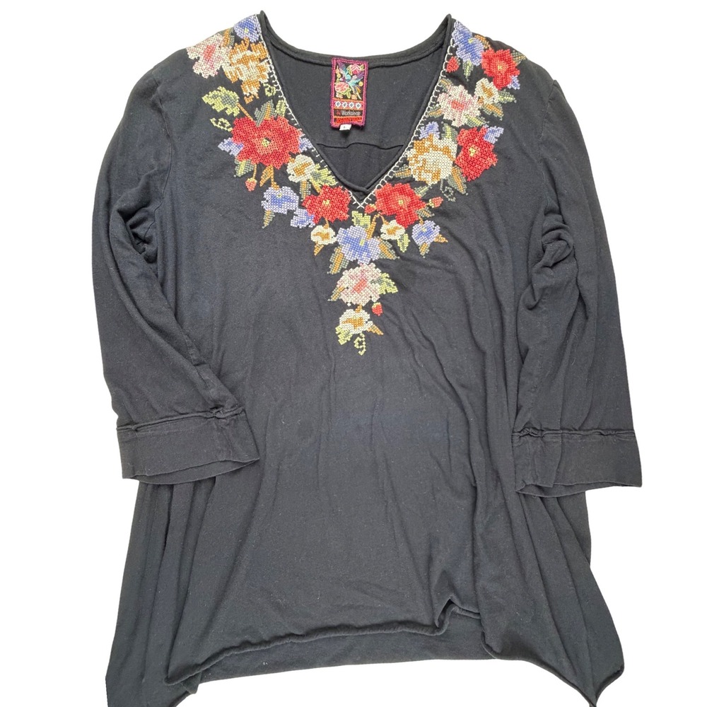 3J Workshop Johnny Was Embroidered Floral V-Neck Top LC7458 Black Large